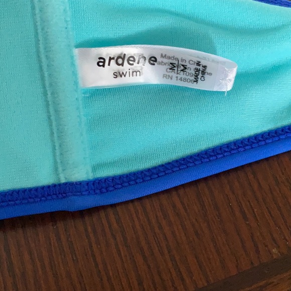 Set of 2 Ardenes swim tops - Picture 3 of 5